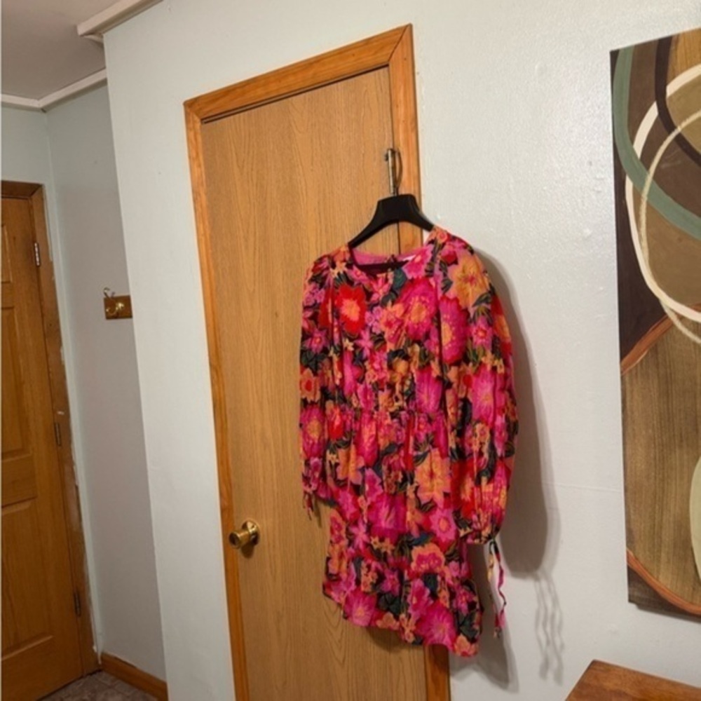 Billabong "Heaven Sent" Medium w/Floral Print & Open-Back Knee-Length Dress